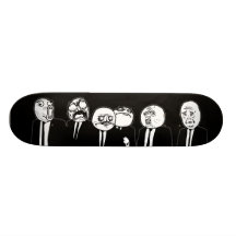 Raserei-Comic Meme stellt das Gehen gegenüber. Ich Skate Board