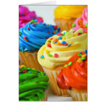 Regenbogenkleiner kuchen karten