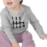 Rennwagenschwarzes mit 6 Schalthebeln T Shirts