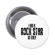 Rockstar in Italien Anstecknadel