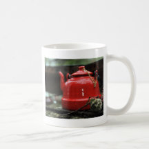 Romantischer roter Tee-Kessel Kaffee Tassen