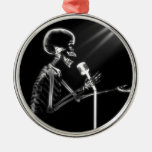 RÖNTGENBLICK-SKELETON GESANG AUF RETRO MIC - B&W WEIHNACHTSORNAMENT