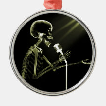 RÖNTGENBLICK-SKELETON GESANG AUF RETRO MIC-GELB WEIHNACHTSBAUM ORNAMENT
