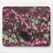 Rosa mit Blumen mit Vogel-Nest Mousepad