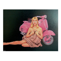 rosa Motorroller und Pin-up-Girl Postkarte