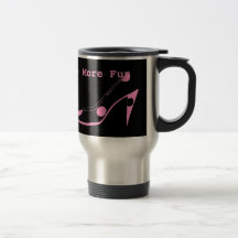 Rosa-und Schwarz-Hoch auf den Fersen gefolgtes Mod Tasse