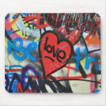 Rot gemalter Herz-Liebe Graffiti Mauspad