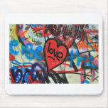 Rot gemalter Herz-Liebe Graffiti Mousepads