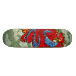 Roter chinesischer Drache auf Grün Personalisiertes Skatedeck