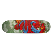 Roter chinesischer Drache auf Grün Personalisiertes Skatedeck