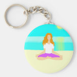 Rotes behaartes Mädchen, Yoga, OM-Pose, Strand, Oz Schlüsselband