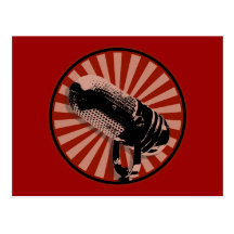 Rotes Retro Mikrofon-Emblem Postkarte