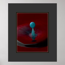 Rotes und blaues Tropfen-Plakat