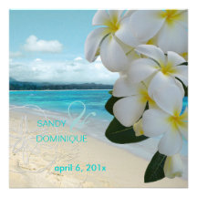 Sandy-Strand/Plumeria-Hochzeit in Urlaubsort Ankündigungskarten