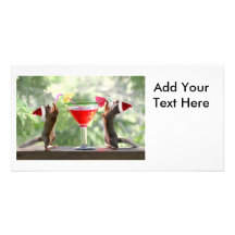 Sankt-Eichhörnchen, die ein Cocktail trinken Foto Grußkarte