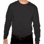 Saubere sorgfältige bescheidener Kuchen des Riss-V T-shirts