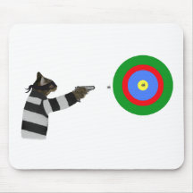 Scharfe schießende Tom-Katze Mousepad