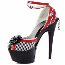 SCHARFES SCHUHE Schwarzes und roter hoher Heels Photoausschnitte