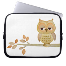 Schläfrige Eule in der Baum-Elektronik-Tasche Laptop Sleeve Schutzhüllen