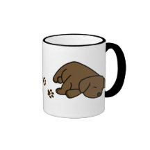 Schläfriger Schokoladen-Labrador-Welpen-Becher Kaffeetasse