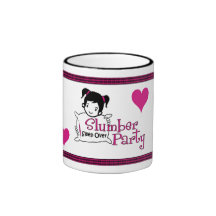 Schlummer-Party-Schlaf über Becher Tee Tasse