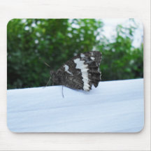 Schmetterling auf einem Stoff Mousepads
