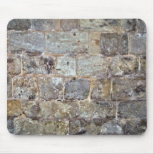 Schmutz-Steinwand mit unregelmäßigen Steinen Mousepads