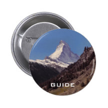Schnee auf blauer Himmel-alpinem Waldknopf Matterh Anstecknadelbutton