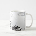 Schwarze u. weiße Blumenfinesse Kaffeetassen