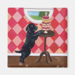Schwarzer Labrador-Welpe mit kleinen Kuchen Magnete