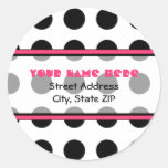 Schwarzer Tupfen mit rosa Adressen-Etiketten Runde Sticker