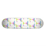Skateboard - Regenbogen-Martinis Personalisiertes Skateboarddeck
