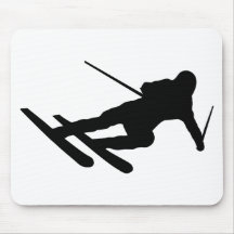 Ski fahrender abschüssiger Skifahrer des Skis Mousepads
