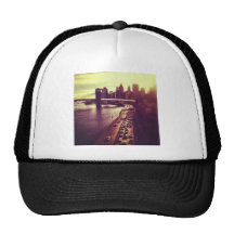 Skyline-Sonnenuntergang - Brooklyn-Brücke und NYC  Retrocap