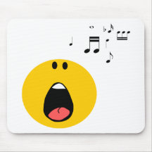 Smiley, der heraus sein wenig Herz singt Mauspads