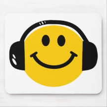 Smiley mit Kopfhörern Mousepad