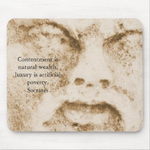 SOCRATES-Zitat über Minimalismus und Materialismus Mauspads