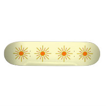 Sommersonne. Gelb und Orange Bedruckte Skateboarddecks
