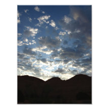 Sonnenaufgang über rotem Felsen Fotografie
