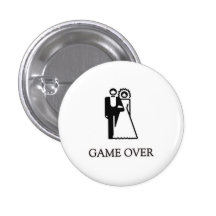 Spiel über T-Shirt Button