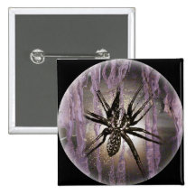 Spinne in Lila Anstecknadelbuttons