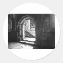 Stein-Treppe-in-Brunnenabtei Runder Sticker