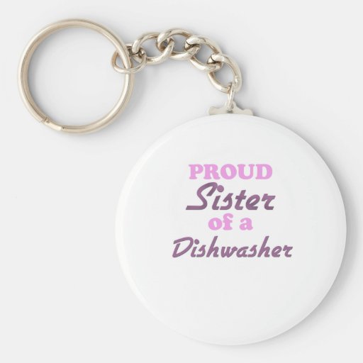 Stolze Schwester einer Spülmaschine Schlüsselbänder