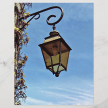 Straßenlaterne gegen blauen Himmel Flyer