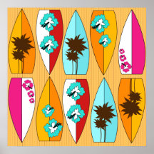 Surfbretter auf dem Promenaden-Sommer-Strand-Thema Posterdrucke