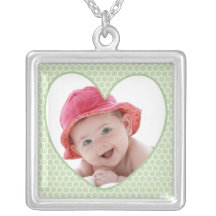 Tadelloses grünes Herz-Baby-Foto Schmuck