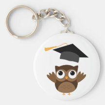Tawny Eule, die seine Abschluss-Kappe Keychain wir Schlüsselbänder