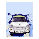 Trabant-Auto, hellblau, Berliner Mauer Postkarte