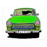 Trabant-Auto im Grün, Berlin Postkarte