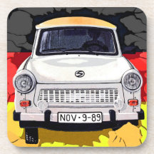 Trabant-Auto und deutsche Flagge, Berliner Mauer Cocktail Untersetzer